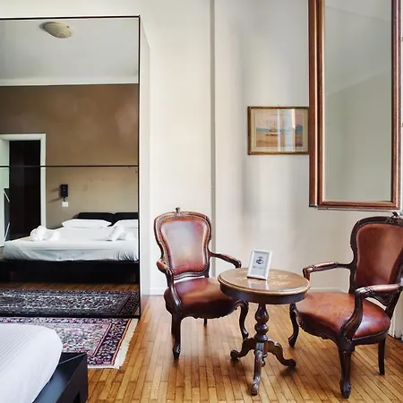 Joivy Stylish Flat In Porta Genova Mailand